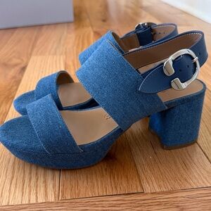 AEROSOLES Medium Blue Denim Mules